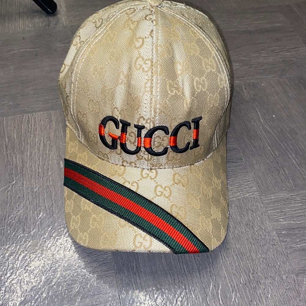 Gg hat